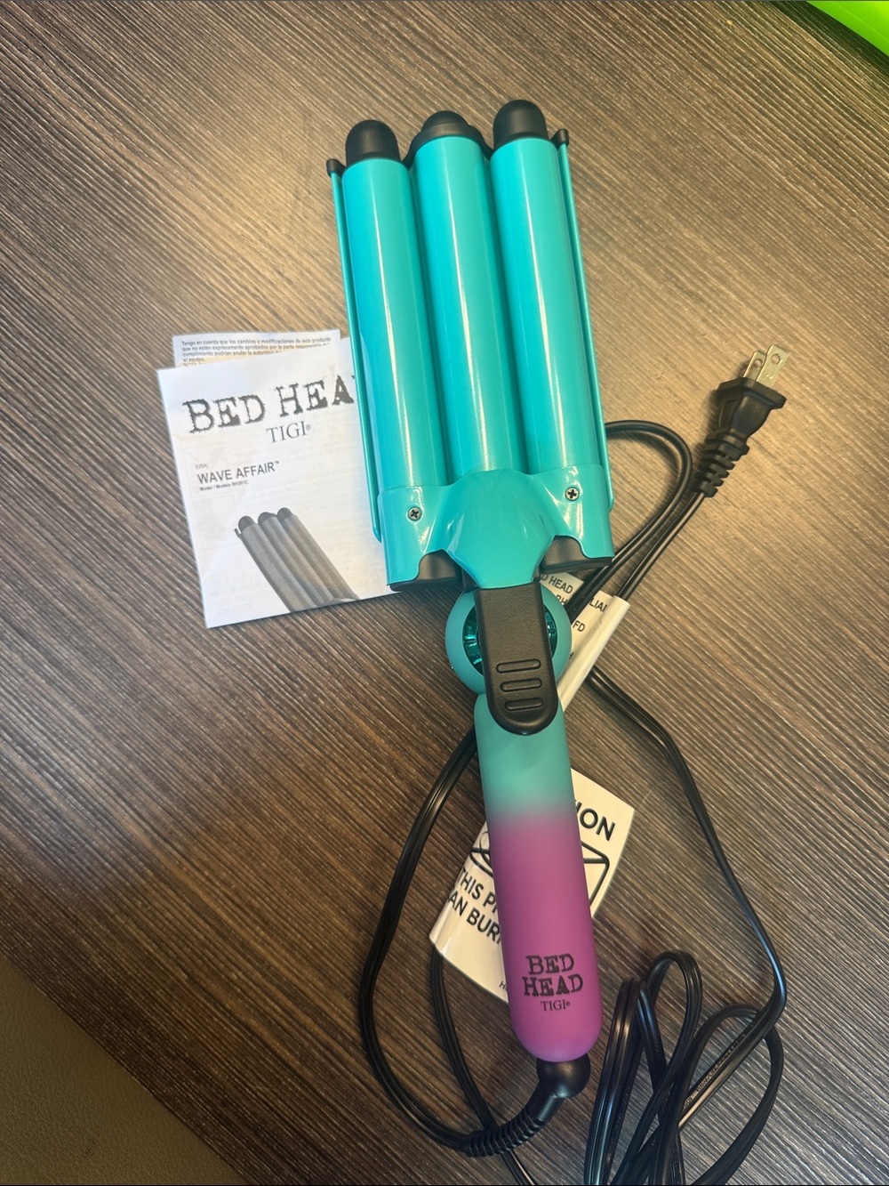 Bed Head Wave Affair Triple Barrel Waver - Teal